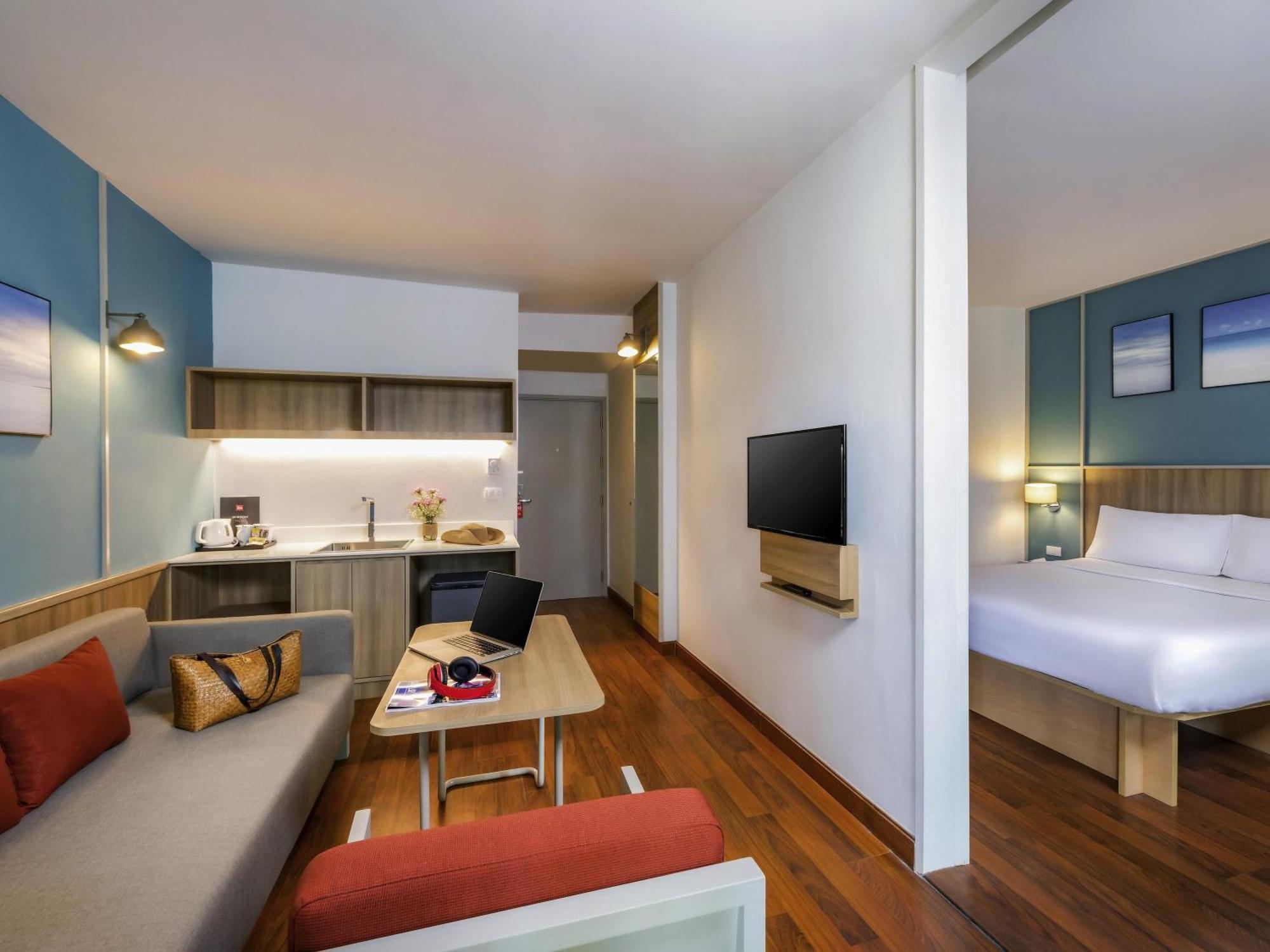Suite con 1 Letto Matrimoniale e Divano